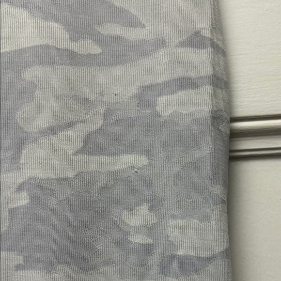 lululemon athletica Light Gray Camo Leggings - Picture 3 of 11